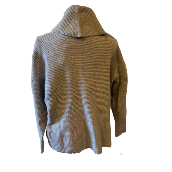 Gray Cowlneck Sweater size large 12/14 New with tags - Picture 3 of 6